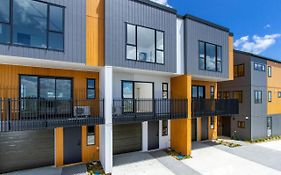 128 Onewa Road